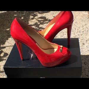 New, never been worn Feri Bridget shoes